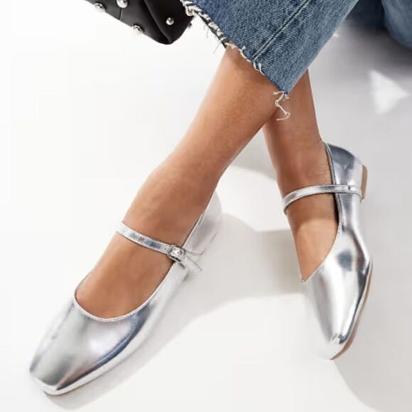 BRAND NEW BAMBOO MARY JANE STYLE CLASSIC BUCKLED STRAP ROUND-TOE FLAT SH… R3 - Picture 1 of 16